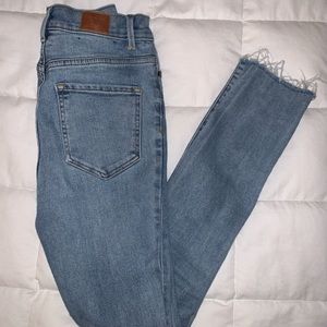 BDG URBAN OUTFITTERS JEANS